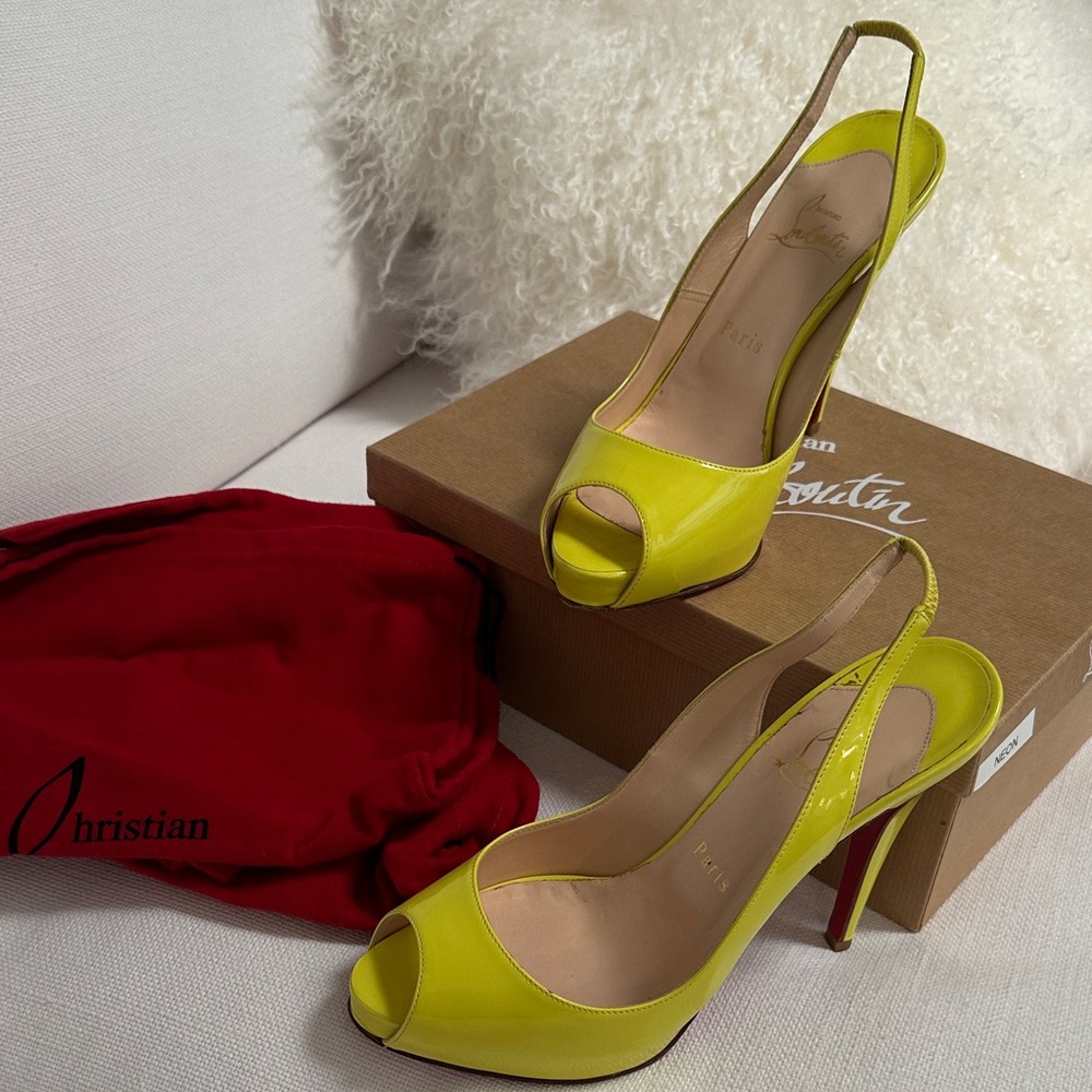 Christian Louboutin yellow Peep Toe Slingbacks patent leather size 39